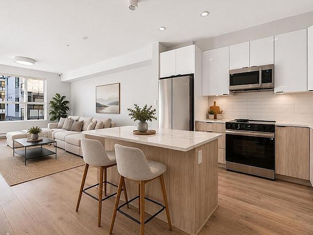 Condo for sale in Surrey, British Columbia