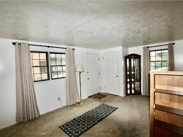 House for sale in Carnegie, Pennsylvania