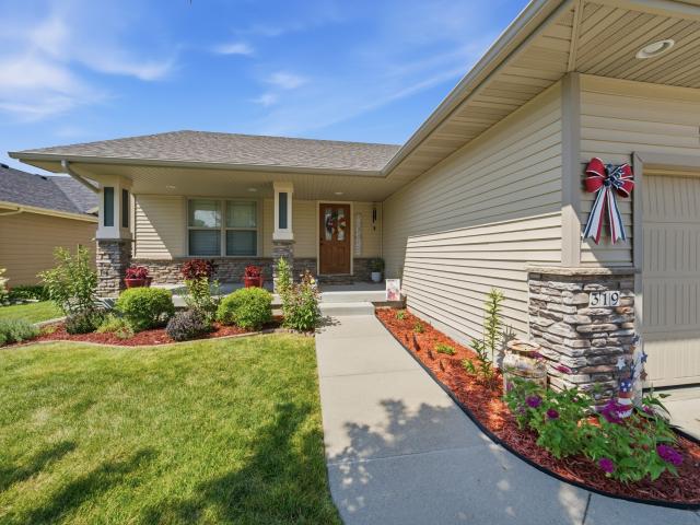 House for sale in Altoona, Iowa