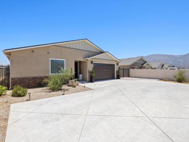 House for sale in Santa Paula, California