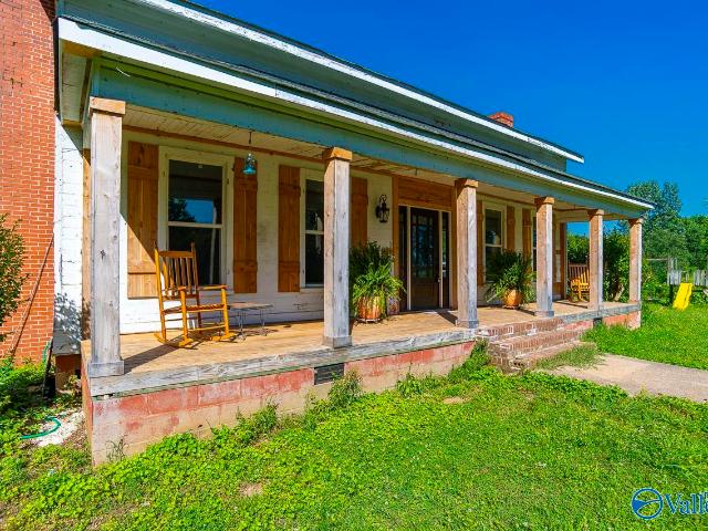 House for sale in New Market, Alabama