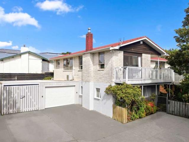 House for sale in Paremoremo