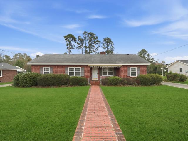 House for sale in Elloree, South Carolina