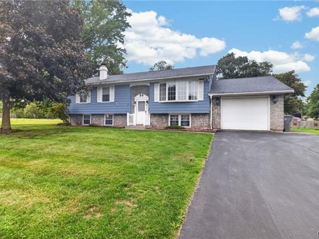 House for sale in Oneida, New York