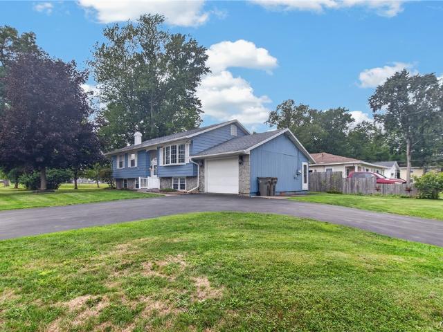House for sale in Oneida, New York