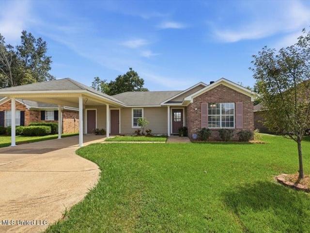 House for sale in Pearl, Mississippi