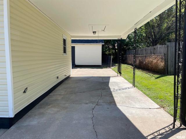 House for sale in Metropolis, Illinois