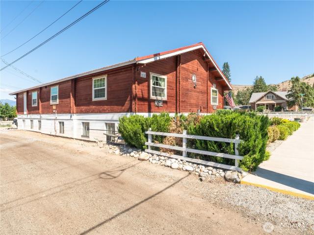 House for sale in Chelan