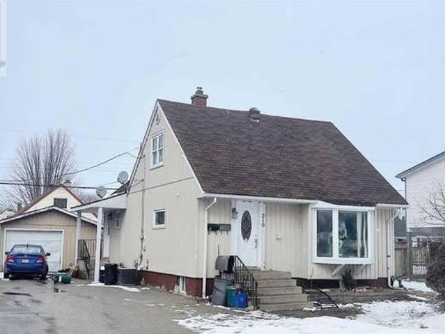 House for sale in Ottawa