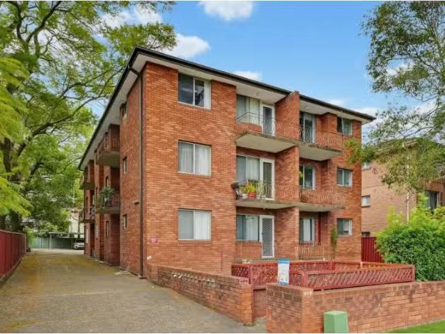 Apartment for rent in Experiment Farm, Sydney