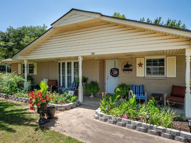 House for sale in Mcloud, Oklahoma