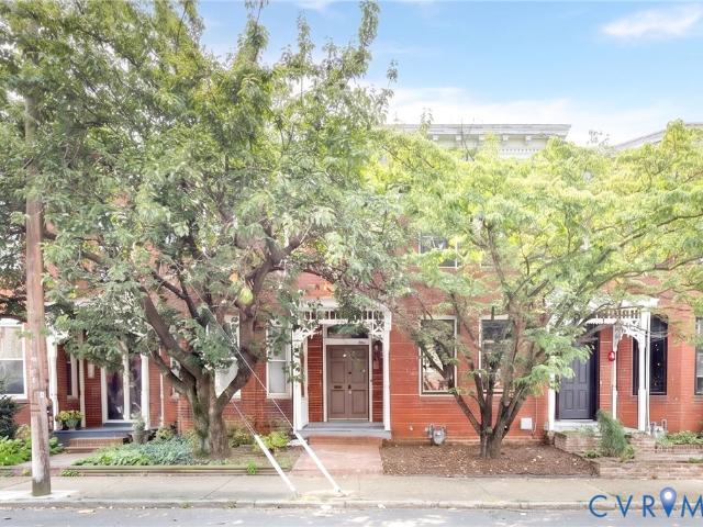 Townhouse for sale in Virginia