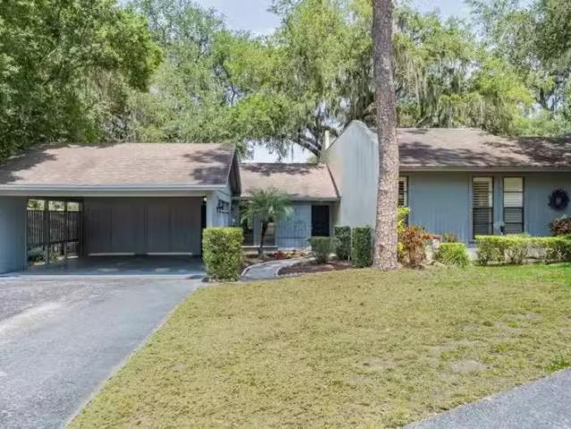 Condo for sale in Lakeland