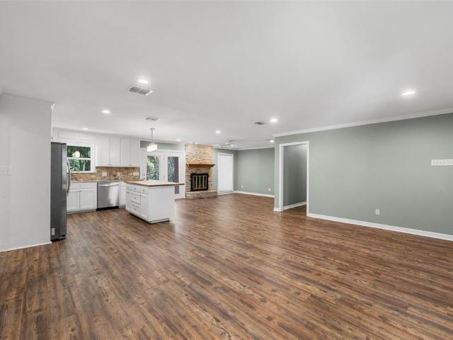 House for sale in Woodway, Texas