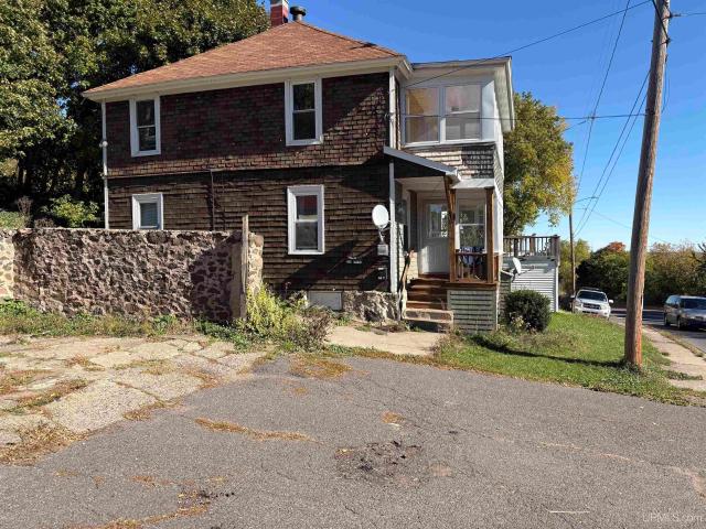 House for sale in Houghton, Michigan