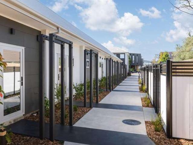 Apartment for rent in Merivale, Canterbury