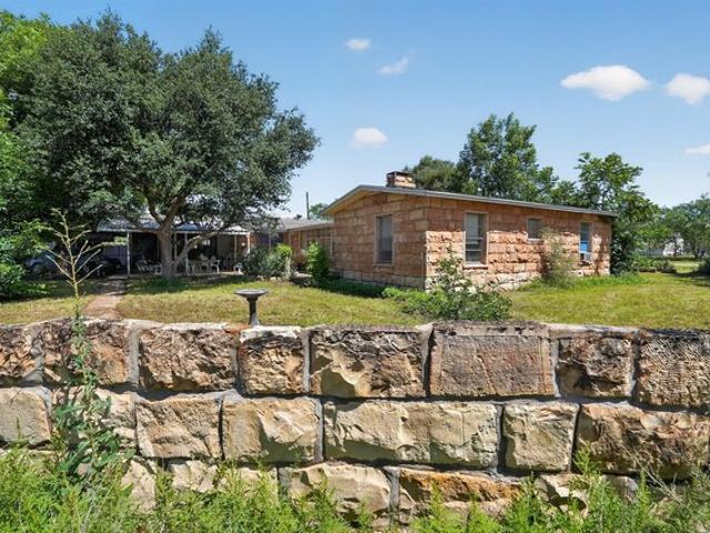 House for sale in Robert Lee, Texas