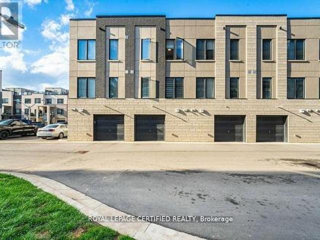 Townhouse for sale in Burlington, Ontario