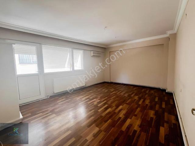 Karabağlar, İzmir içerisinde kiralık mülk