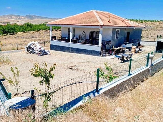 Niğde içerisinde satılık Villa
