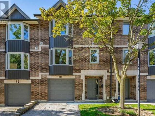 Townhouse for sale in Arva, Ontario