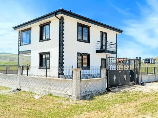 Ulukışla, Niğde içerisinde satılık Villa