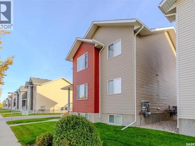 Townhouse for sale in Harbour Landing, Regina