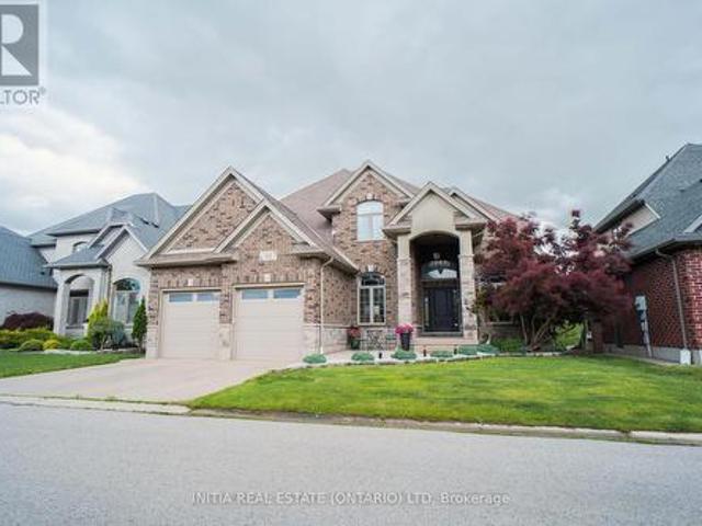 Condo for sale in Arva, Ontario