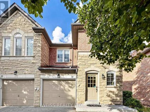 Townhouse for sale in Mississauga, Ontario