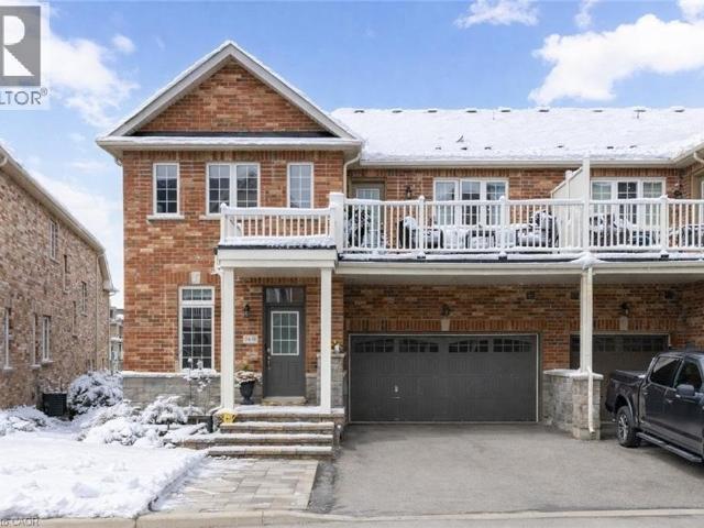 Townhouse for sale in Ancaster, Ontario