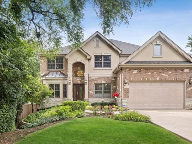 House for sale in Downers Grove, Illinois