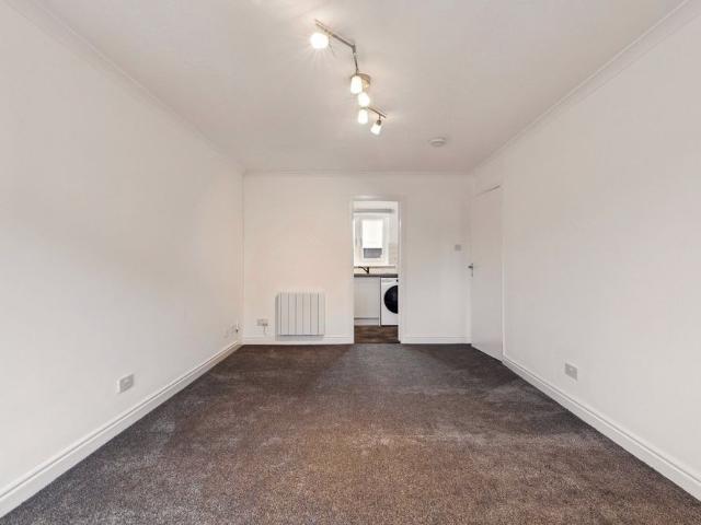 Apartment for rent in Broomhill, Scotland