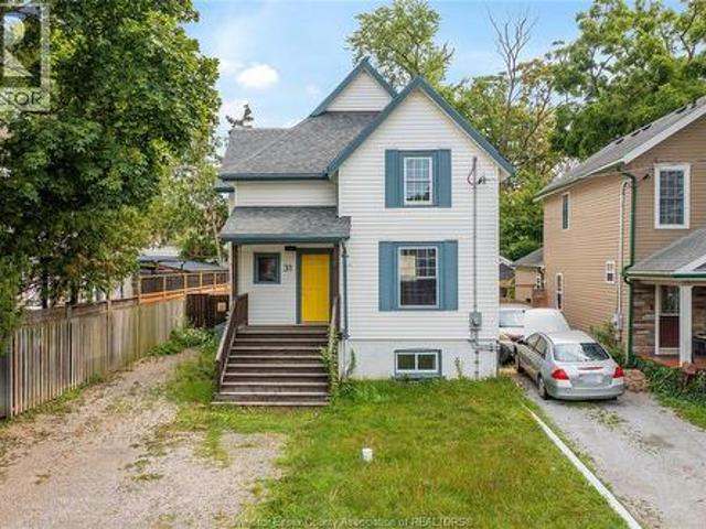 House for sale in Chatham–kent, Ontario