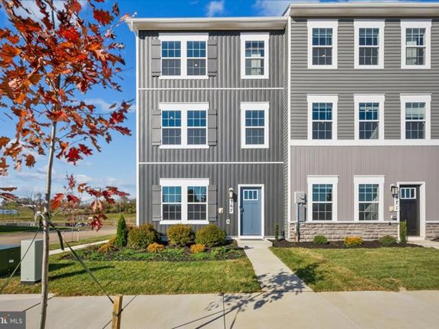 Townhouse for sale in Charles Town, West Virginia