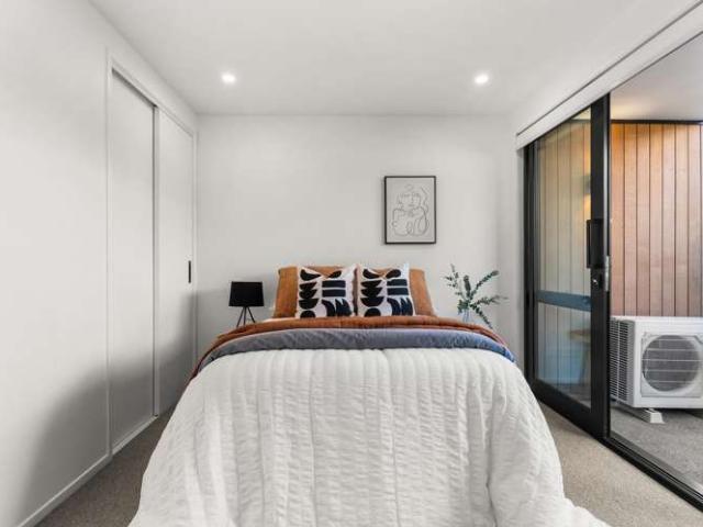 Townhouse for sale in Stonefields, Ōrākei