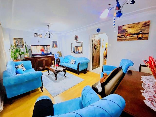 Karabağlar, İzmir içerisinde satılık mülk
