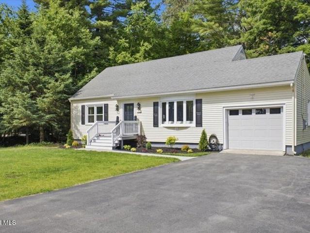 House for sale in Cleverdale, New York