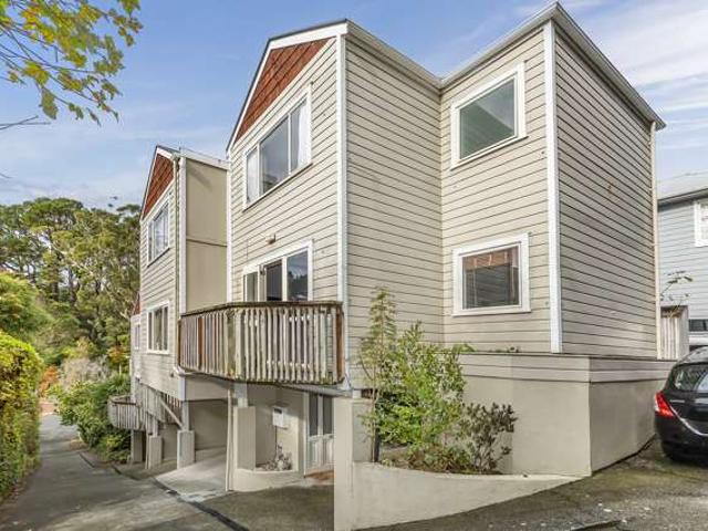 Townhouse for sale in Matata, Wellington