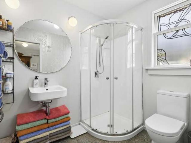 House for sale in Otakou