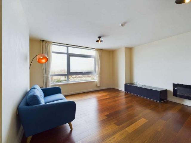 Apartment for rent in Calderstones