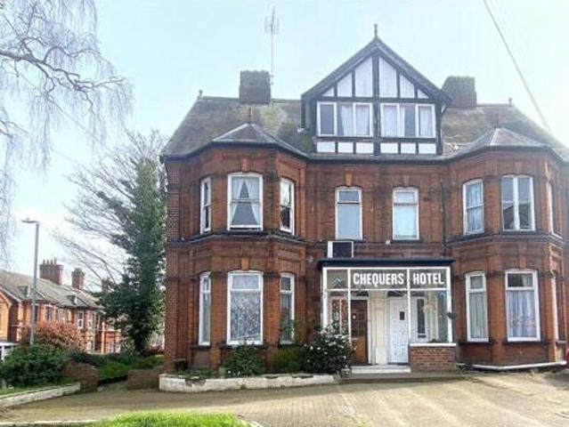 House for sale in Maidenhall, Key Street