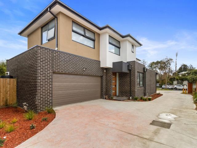 House for rent in Box Hill South