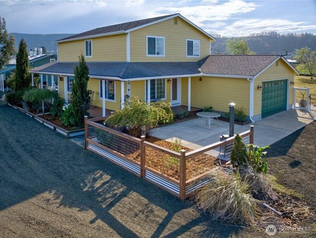 House for sale in Cathlamet, Wahkiakum County