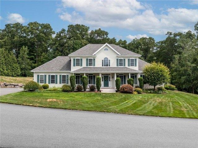 House for sale in Cumberland, Rhode Island