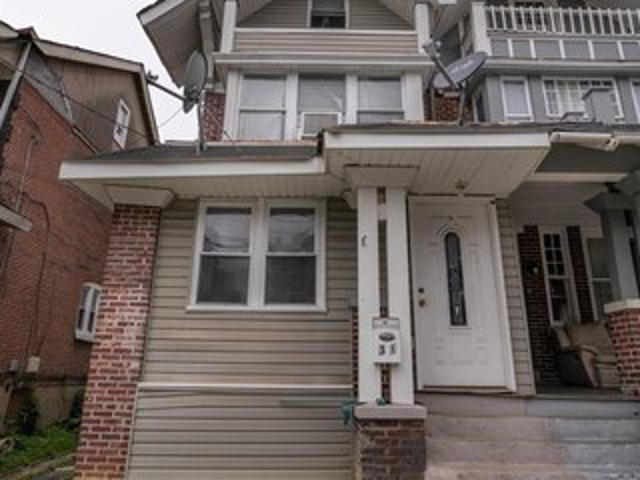 Townhouse for sale in Trenton, New Jersey