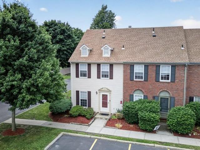 Condo for sale in Washingtonville, New York