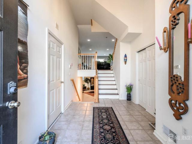 Townhouse for sale in Old Bridge