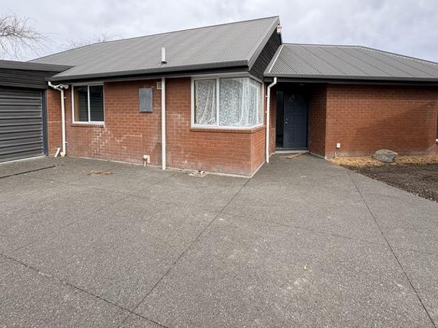 House for rent in Chaslands, Canterbury