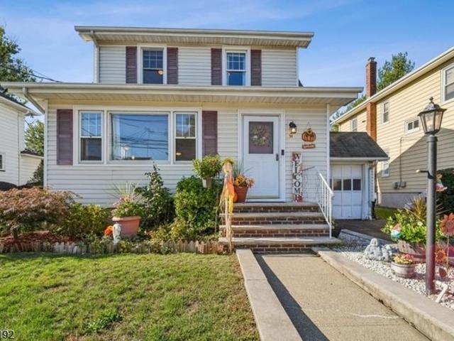 House for sale in Rochelle Park, New Jersey
