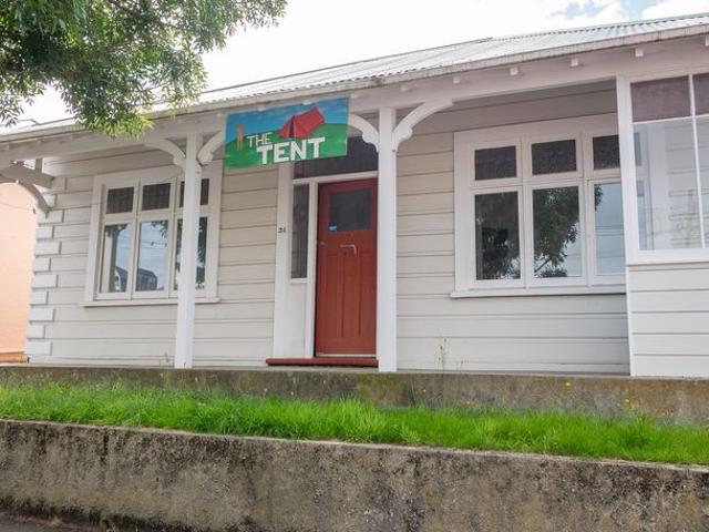 House for rent in Otakou